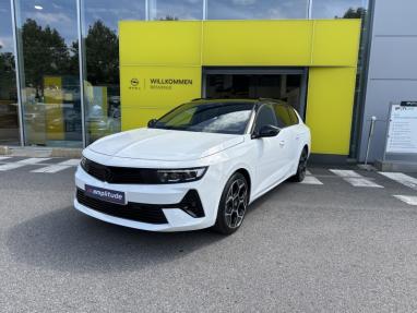 Voir le détail de l'offre de cette OPEL Astra Sports Tourer 1.2 Turbo Hybrid 136ch GS e-DCT 6 de 2024 en vente à partir de 35 599 € 