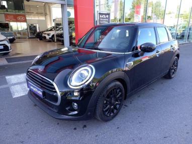 Voir le détail de l'offre de cette MINI Mini 5 Portes Cooper 136ch  Edition Greenwich BVA7 de 2020 en vente à partir de 288.24 €  / mois