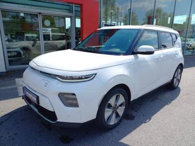Voir le détail de l'offre de cette KIA e-Soul 204ch Lounge de 2023 en vente à partir de 333.37 €  / mois