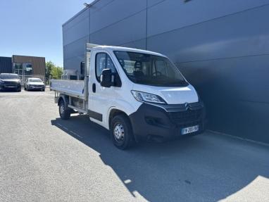 Voir le détail de l'offre de cette CITROEN Jumper Benne 35 L2 2.2 BlueHDi 130 S&S BVM6 Control de 2020 en vente à partir de 20 999 € 