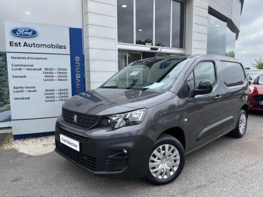 Voir le détail de l'offre de cette PEUGEOT Partner M 650kg BlueHDi 130ch S&S EAT8 de 2023 en vente à partir de 262.22 €  / mois
