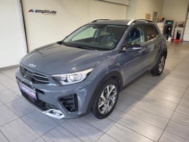 Voir le détail de l'offre de cette KIA Stonic 1.0 T-GDi 100ch GT Line DCT7 de 2022 en vente à partir de 239.18 €  / mois