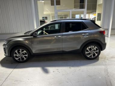 Voir le détail de l'offre de cette KIA Stonic 1.0 T-GDi 100ch GT Line de 2025 en vente à partir de 233.73 €  / mois