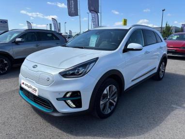 Voir le détail de l'offre de cette KIA e-Niro e-Premium 204ch de 2020 en vente à partir de 267.8 €  / mois