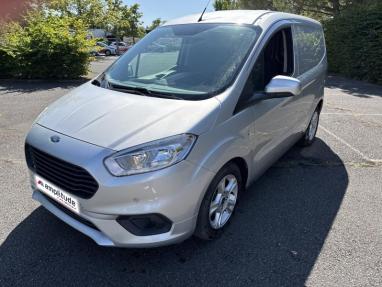 Voir le détail de l'offre de cette FORD Transit Courier 1.0E 100ch Stop&Start Limited de 2023 en vente à partir de 165.29 €  / mois